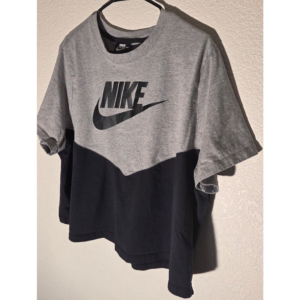 Nike Crop Top T-Shirts Grey and Black - Women's 2XL - Picture 6 of 8